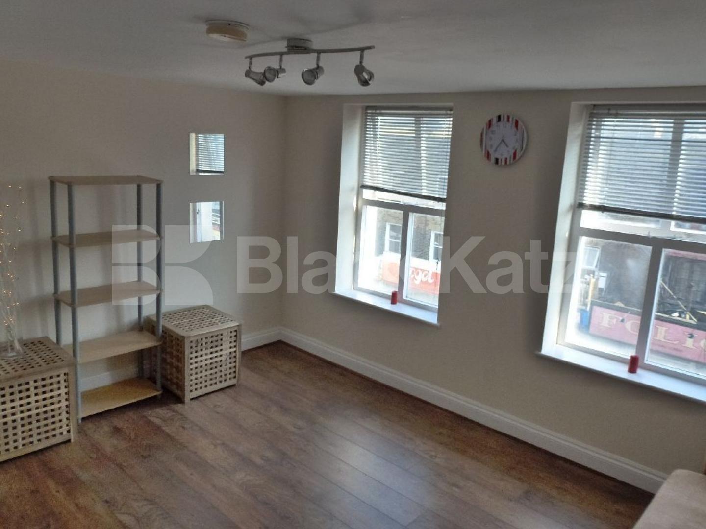 			Suitable for three shares , 2 Bedroom, 1 bath, 1 reception Flat			 Chapel Market, ANGEL